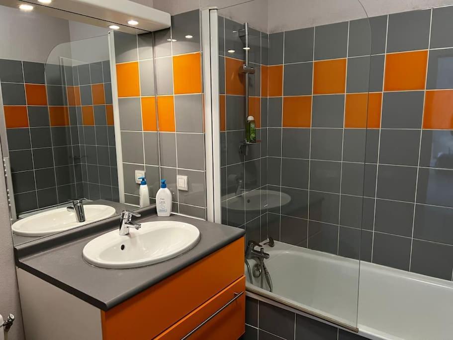 Le Sacramento Apartment จูวินญัค ภายนอก รูปภาพ