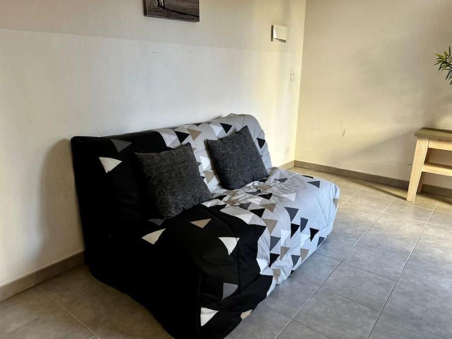 Le Sacramento Apartment จูวินญัค ภายนอก รูปภาพ